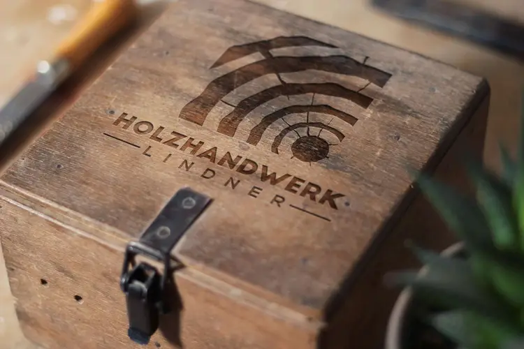 Holzhandwerk Lindner Logodesign